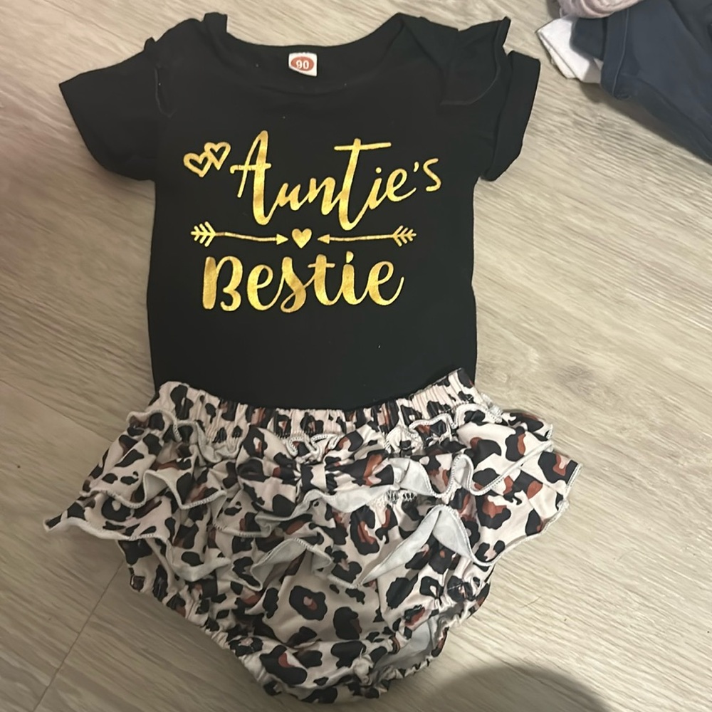 Aunties Bestie size 2-3T